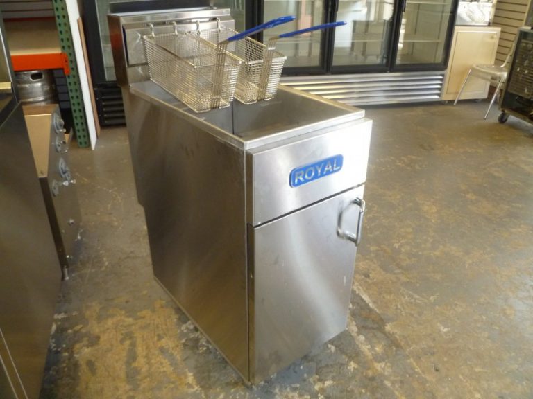 196 Royal Range 50LB Deep Fryer